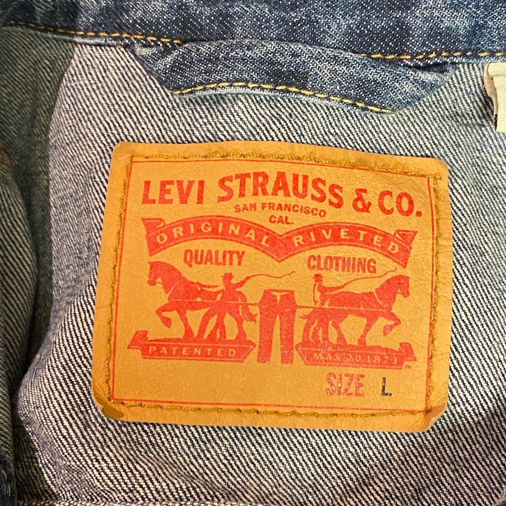 Levi Strauss & Co jean jacket - Picture 7 of 7